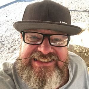 Meet your Posher, Troy